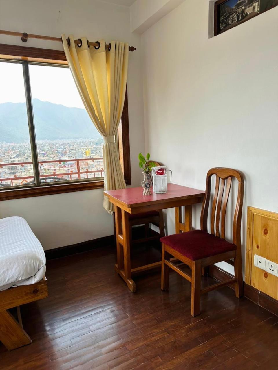 Kathmandu View Hotel מראה חיצוני תמונה