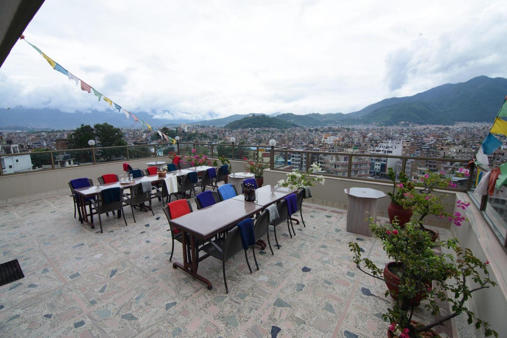 Kathmandu View Hotel מראה חיצוני תמונה