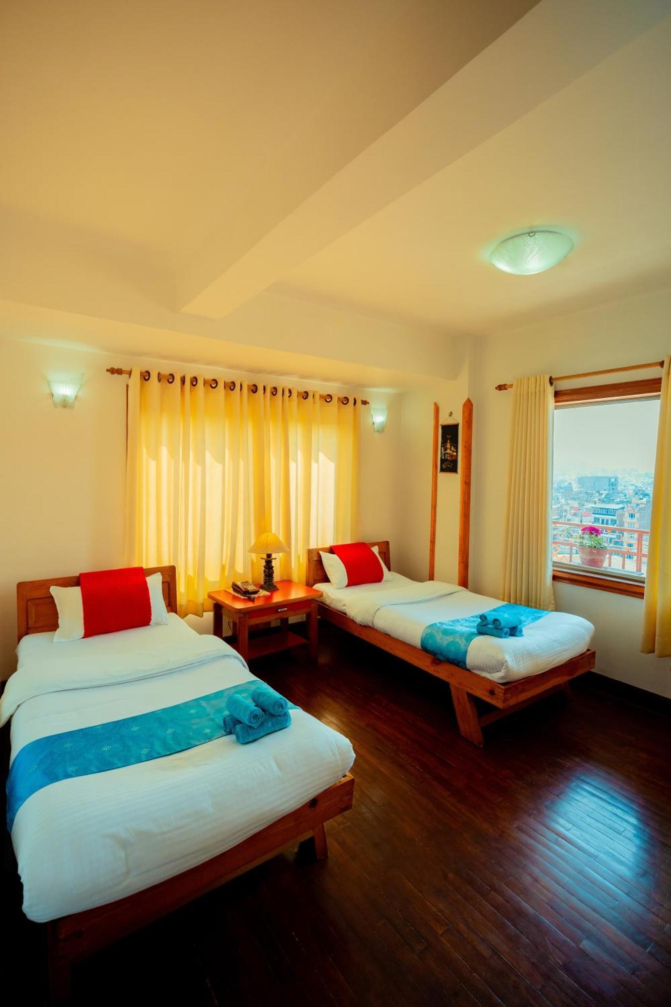 Kathmandu View Hotel מראה חיצוני תמונה